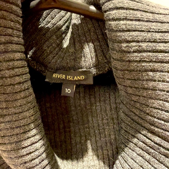 Cowl neck River Island dress in size 10 - Picture 3 of 3